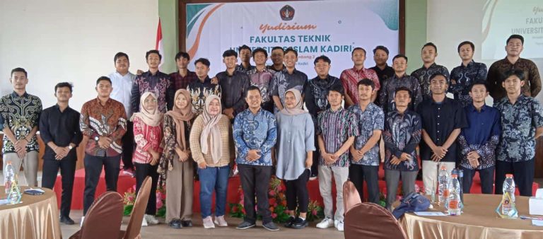 Yudisium Fakultas Teknik Oktober 2024: 31 Mahasiswa Teknik Elektro Resmi Menyandang Gelar Sarjana Teknik